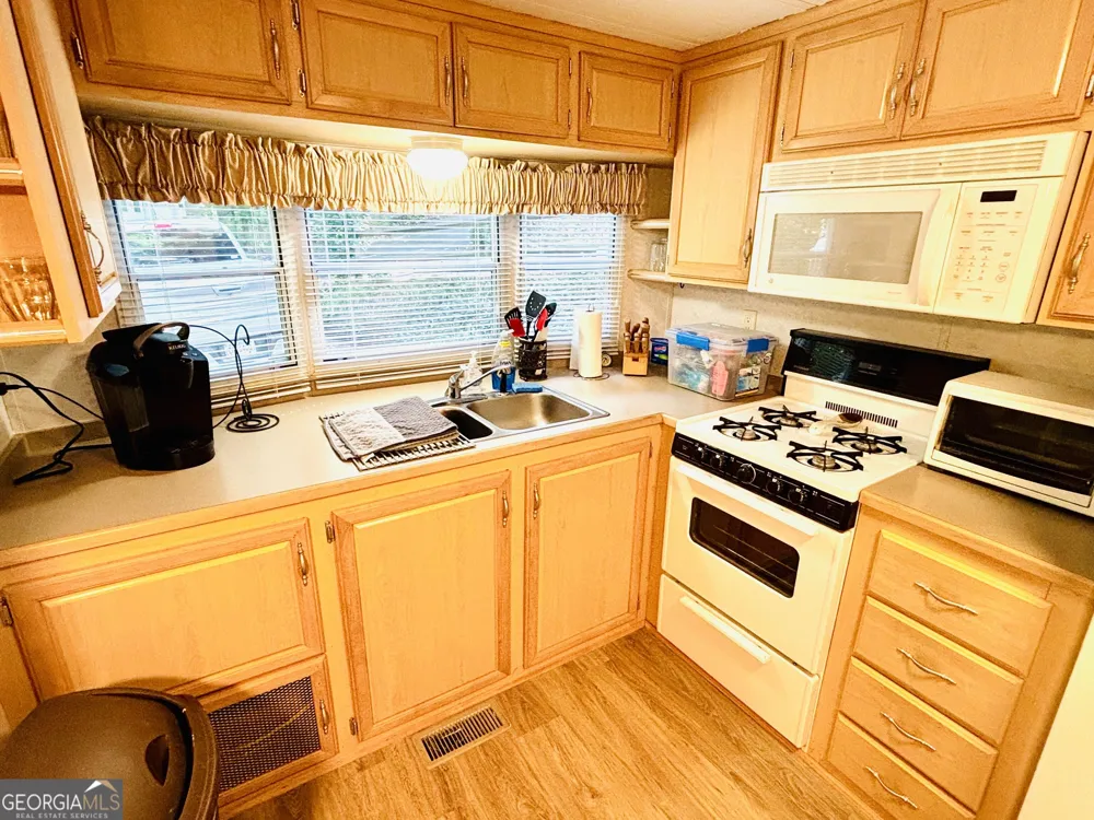 66 Timberview DR Cleveland, GA 30528