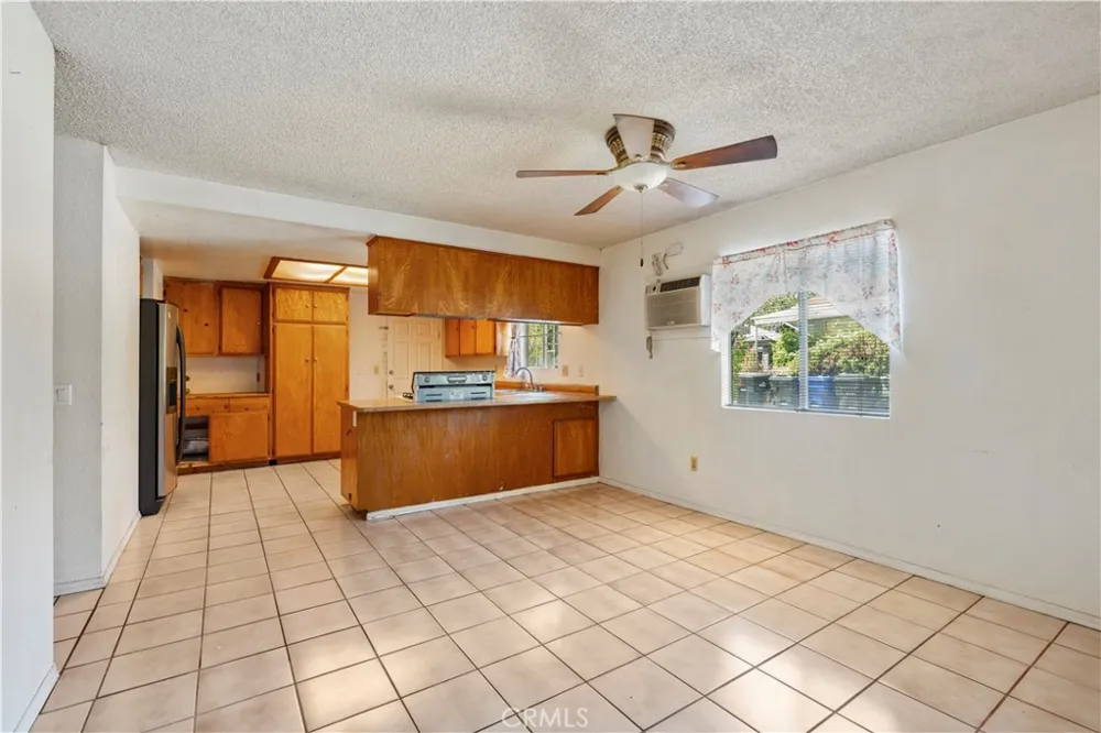 523 W Locust Street Ontario, CA 91762