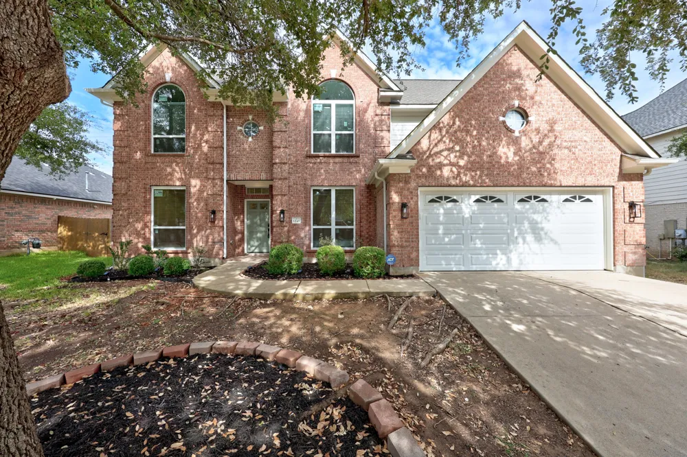1245 Lacey Oak Loop Round Rock, TX 78681