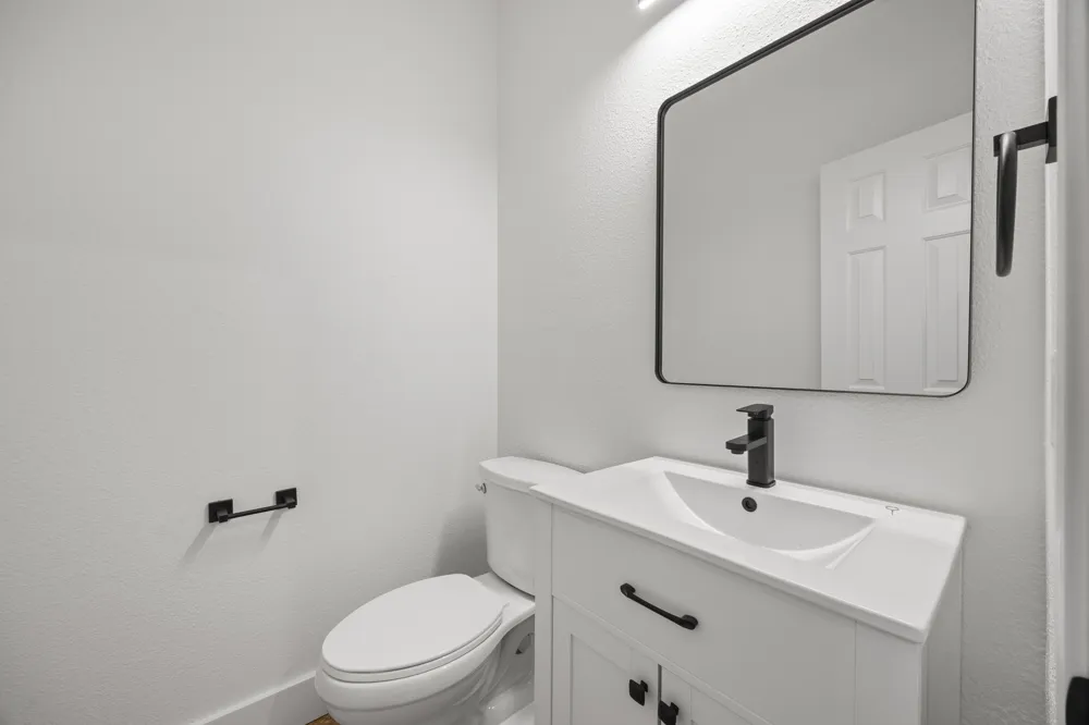 1245 Lacey Oak Loop Round Rock, TX 78681