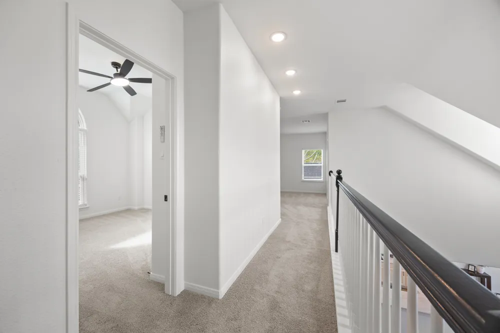 1245 Lacey Oak Loop Round Rock, TX 78681