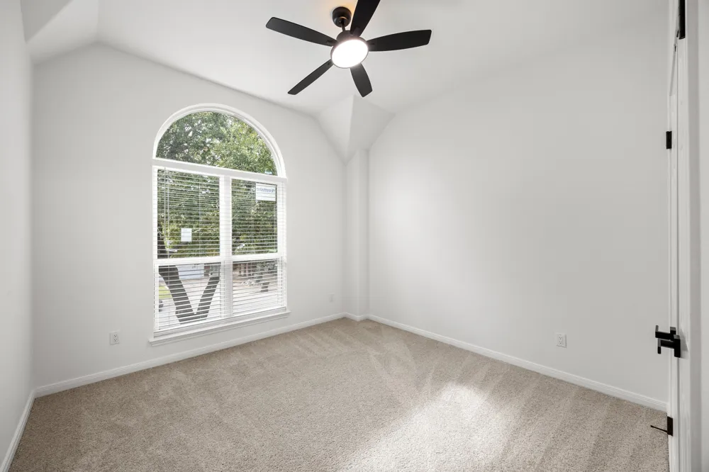 1245 Lacey Oak Loop Round Rock, TX 78681