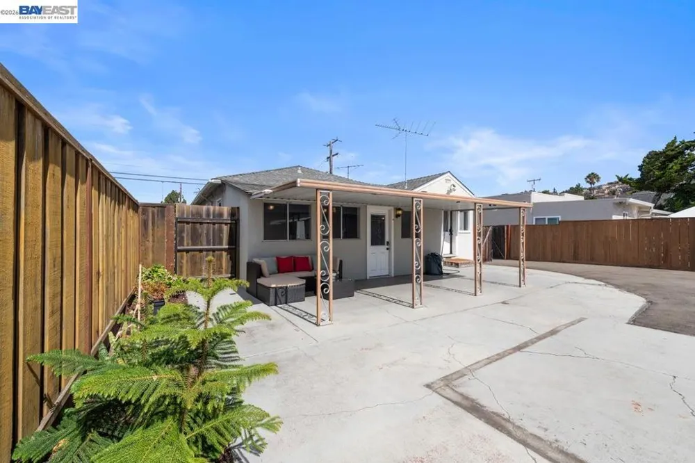 1540 170th Ave Hayward, CA 94541