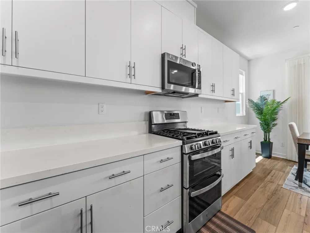 598 Meadowood Fallbrook, CA 92028