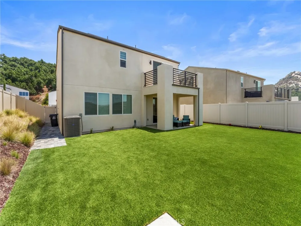 598 Meadowood Fallbrook, CA 92028