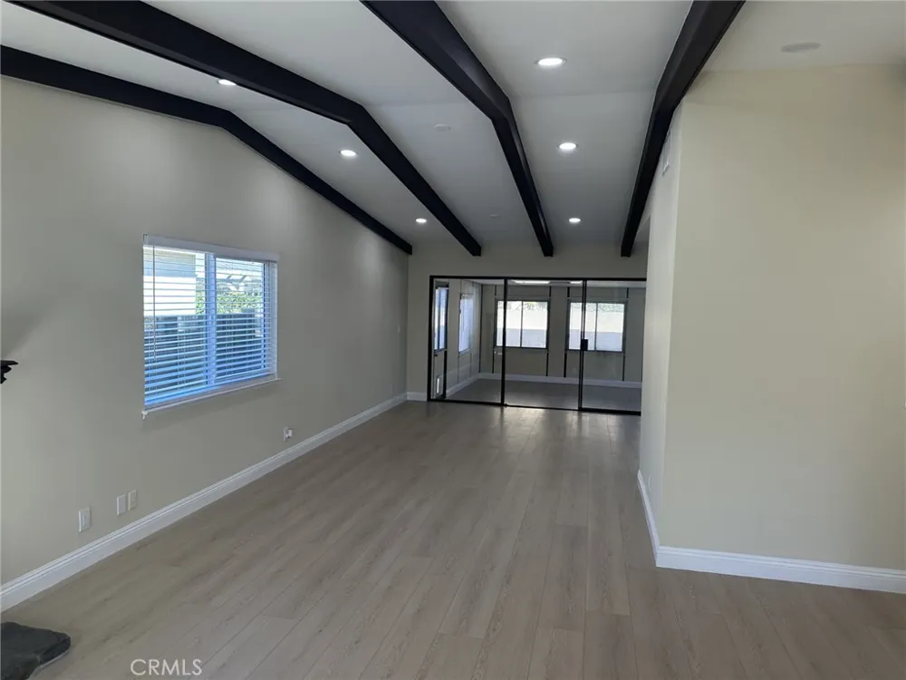 9792 Spruce Court Cypress, CA 90630