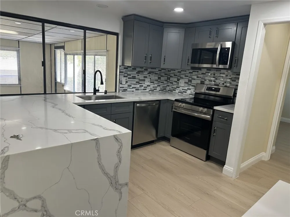 9792 Spruce Court Cypress, CA 90630