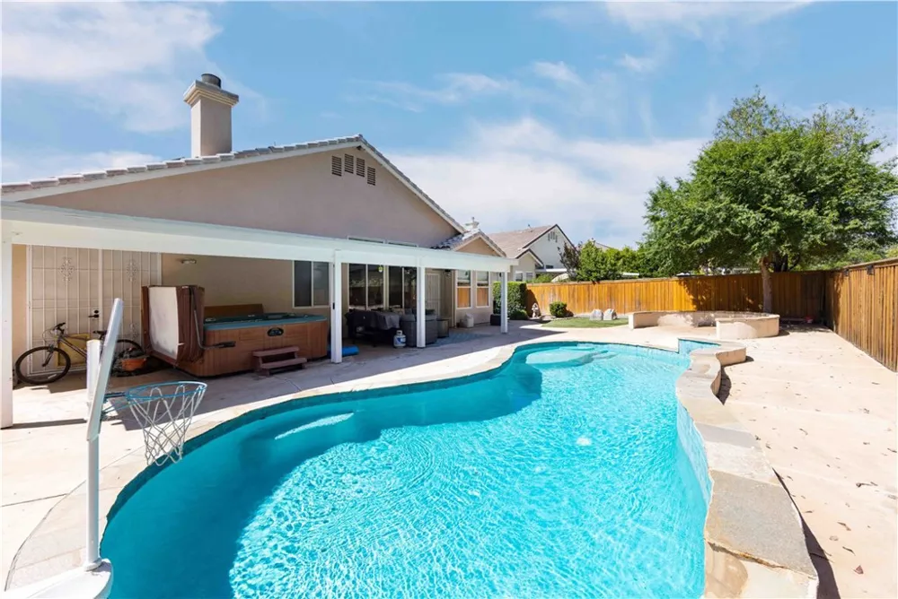 39687 Corte Gata Murrieta, CA 92562