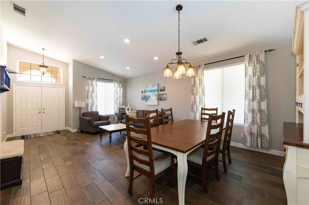 39687 Corte Gata Murrieta, CA 92562