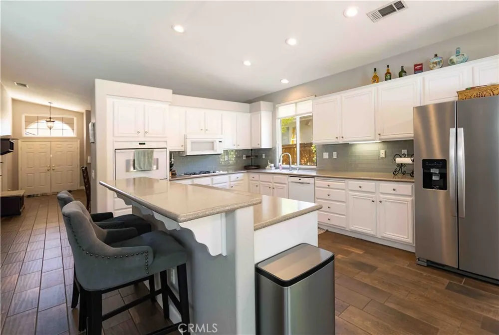 39687 Corte Gata Murrieta, CA 92562