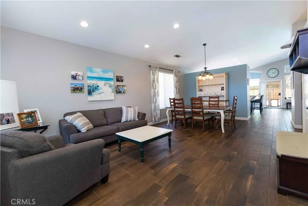 39687 Corte Gata Murrieta, CA 92562