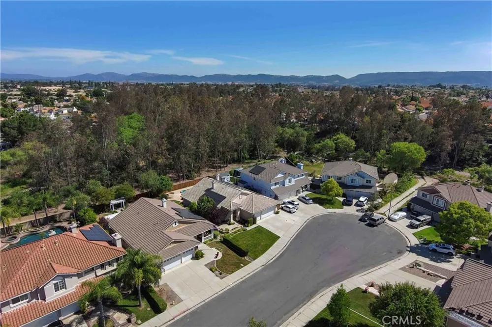 39687 Corte Gata Murrieta, CA 92562