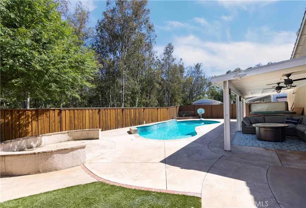 39687 Corte Gata Murrieta, CA 92562