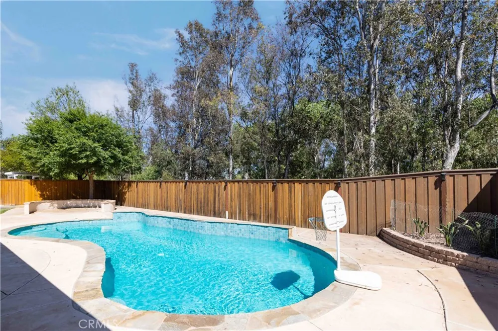 39687 Corte Gata Murrieta, CA 92562