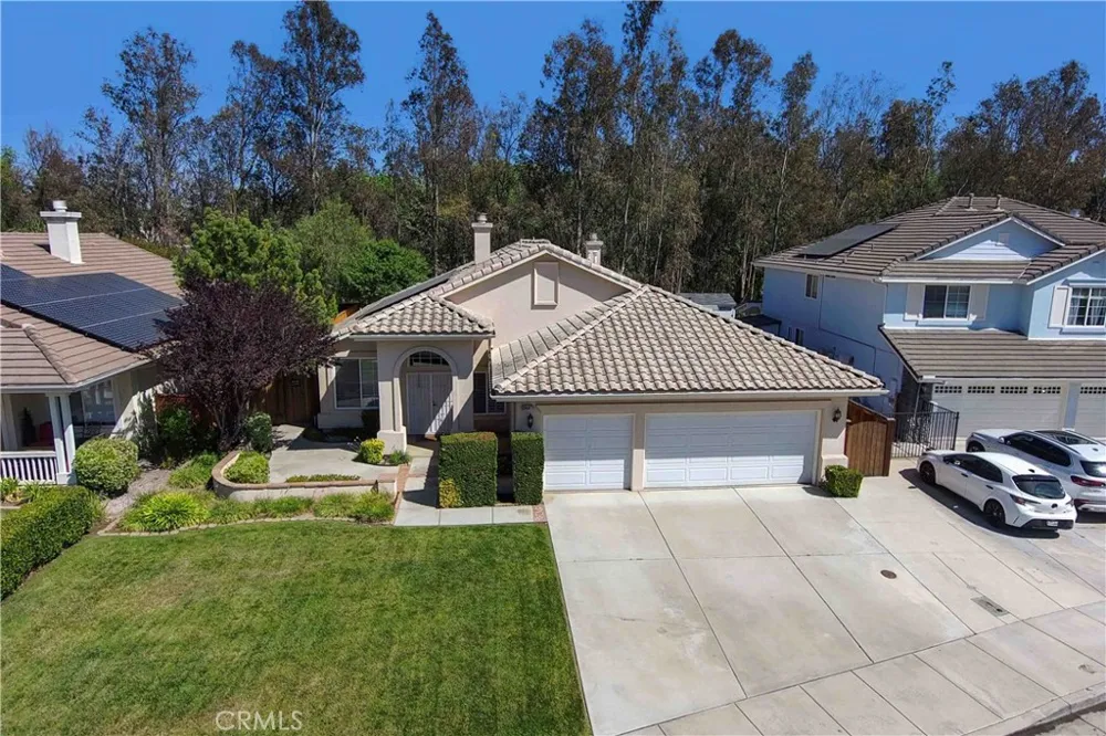 39687 Corte Gata Murrieta, CA 92562