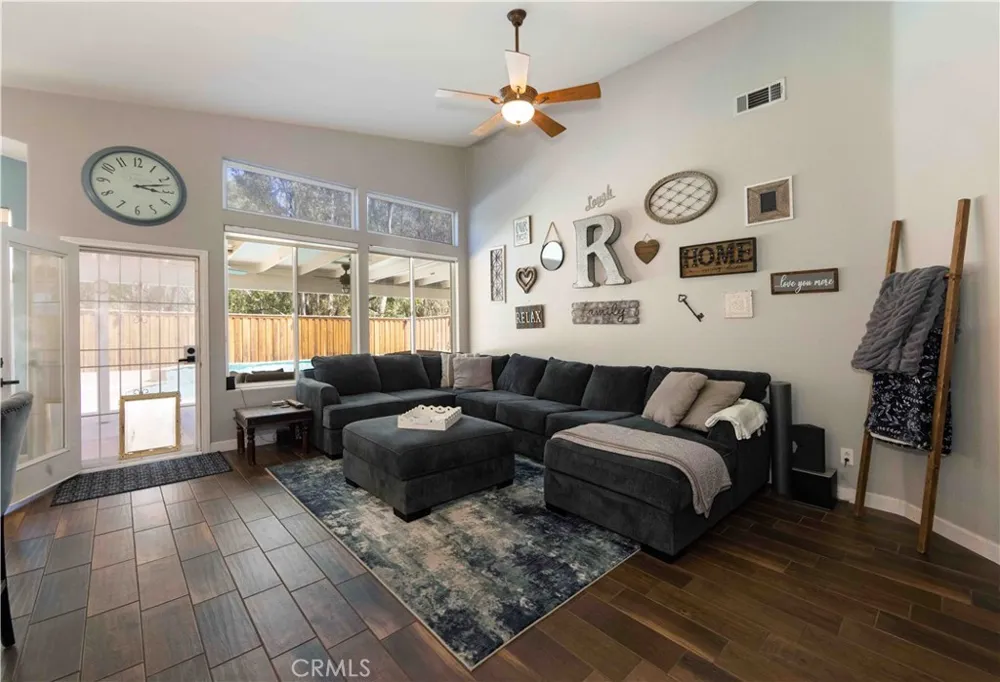 39687 Corte Gata Murrieta, CA 92562