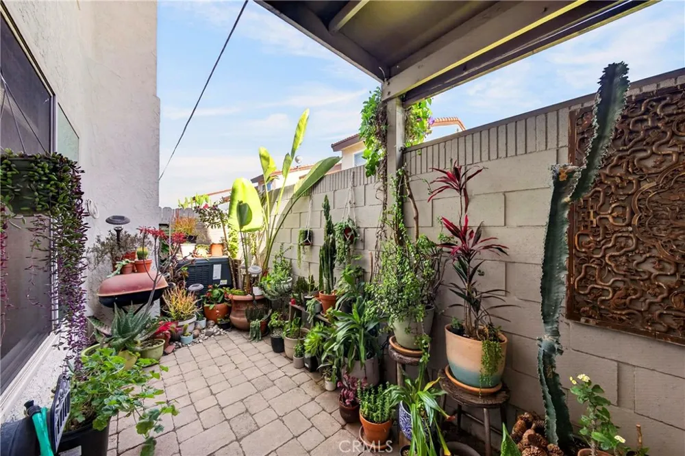 9522 Linda Cypress, CA 90630
