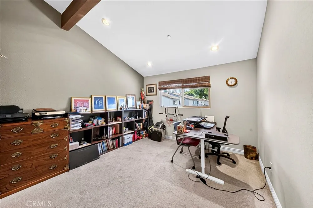 9522 Linda Cypress, CA 90630