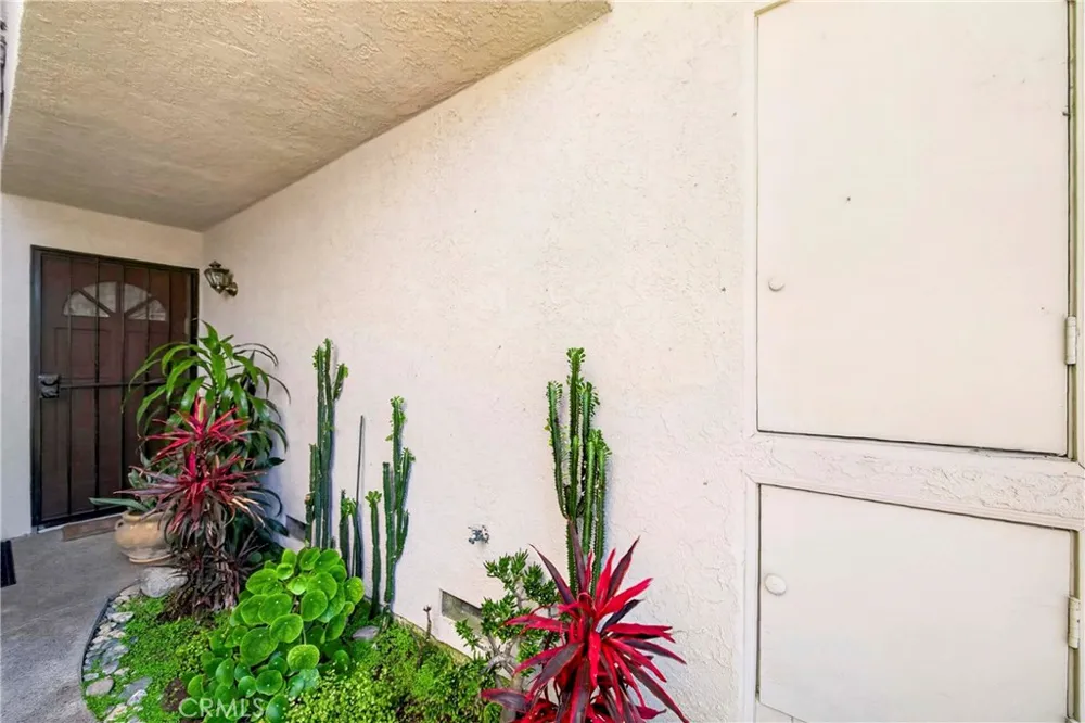 9522 Linda Cypress, CA 90630