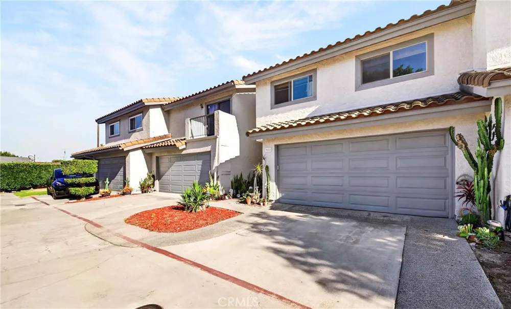 9522 Linda Cypress, CA 90630