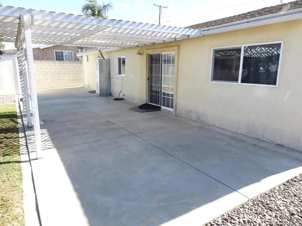 1069 Woodhaven Drive Spring Valley, CA 91977