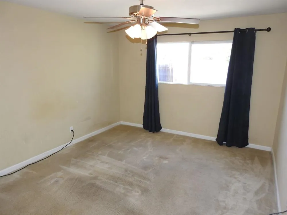 1069 Woodhaven Drive Spring Valley, CA 91977