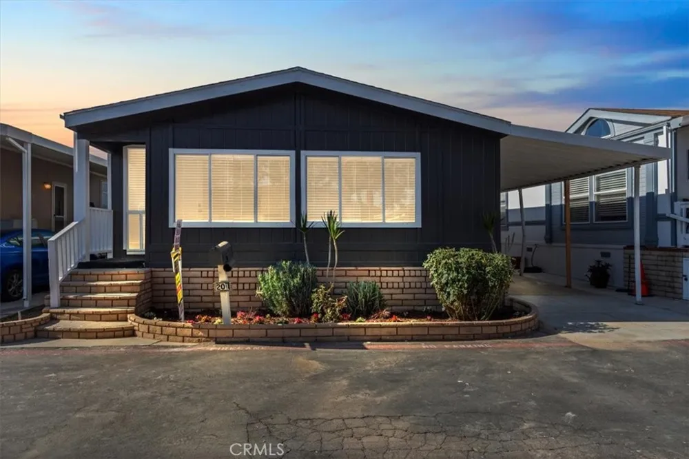 201 Road Runner Lane Fountain Valley, CA 92708