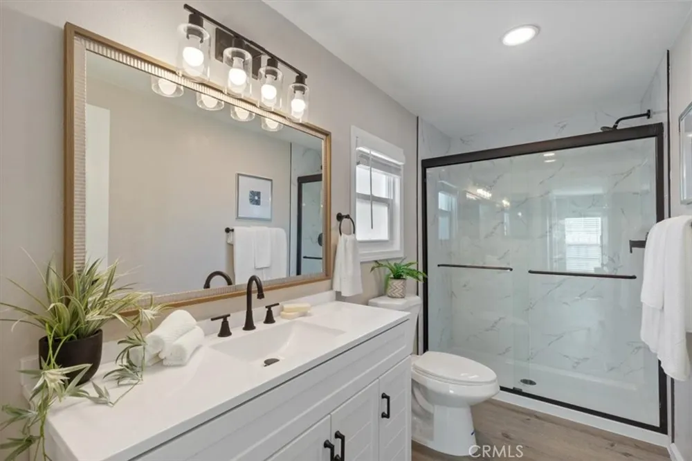 201 Road Runner Lane Fountain Valley, CA 92708