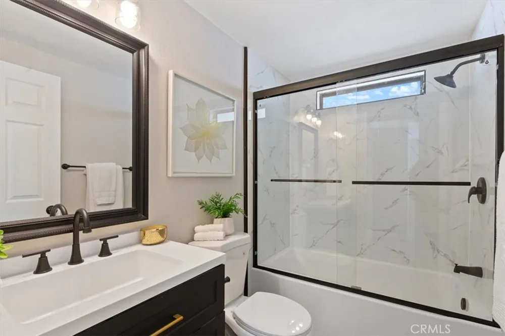 201 Road Runner Lane Fountain Valley, CA 92708
