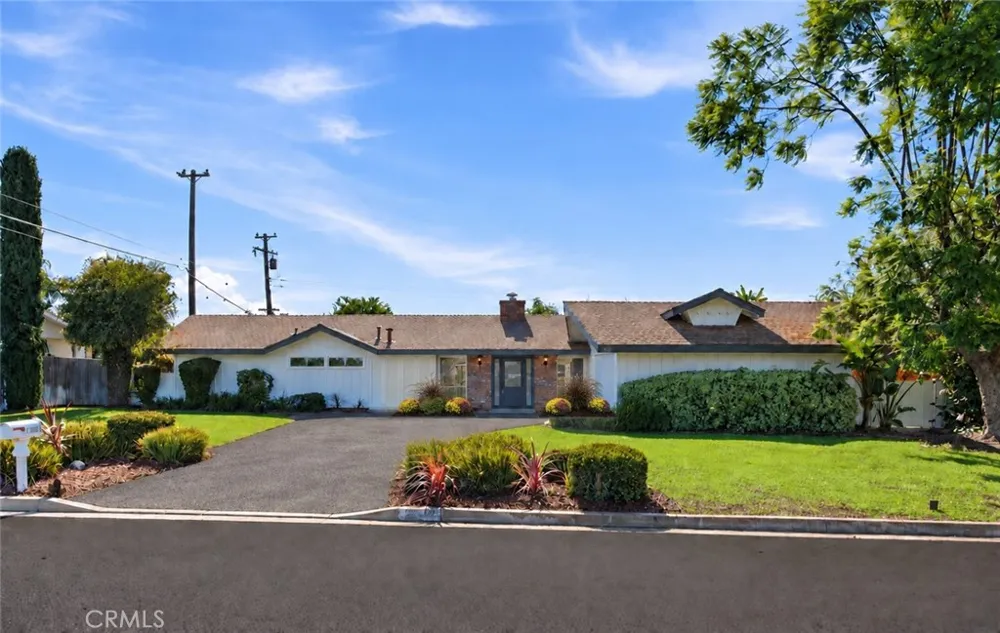 13032 Earlham North Tustin, CA 92705