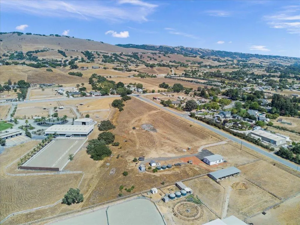 2055 Rucker Avenue Gilroy, CA 95020