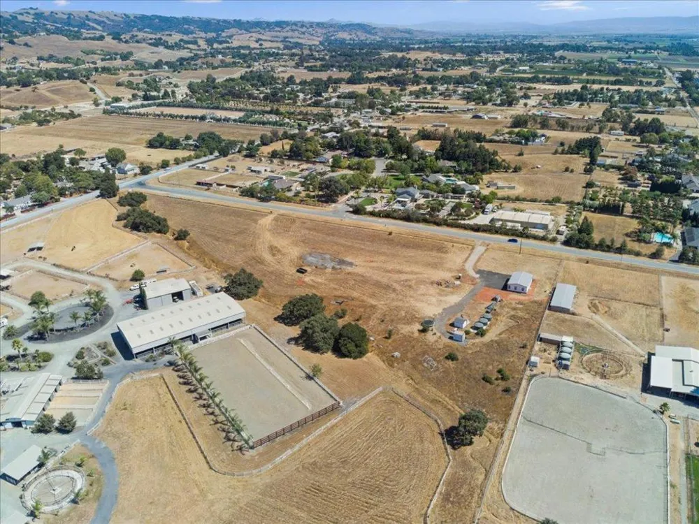 2055 Rucker Avenue Gilroy, CA 95020