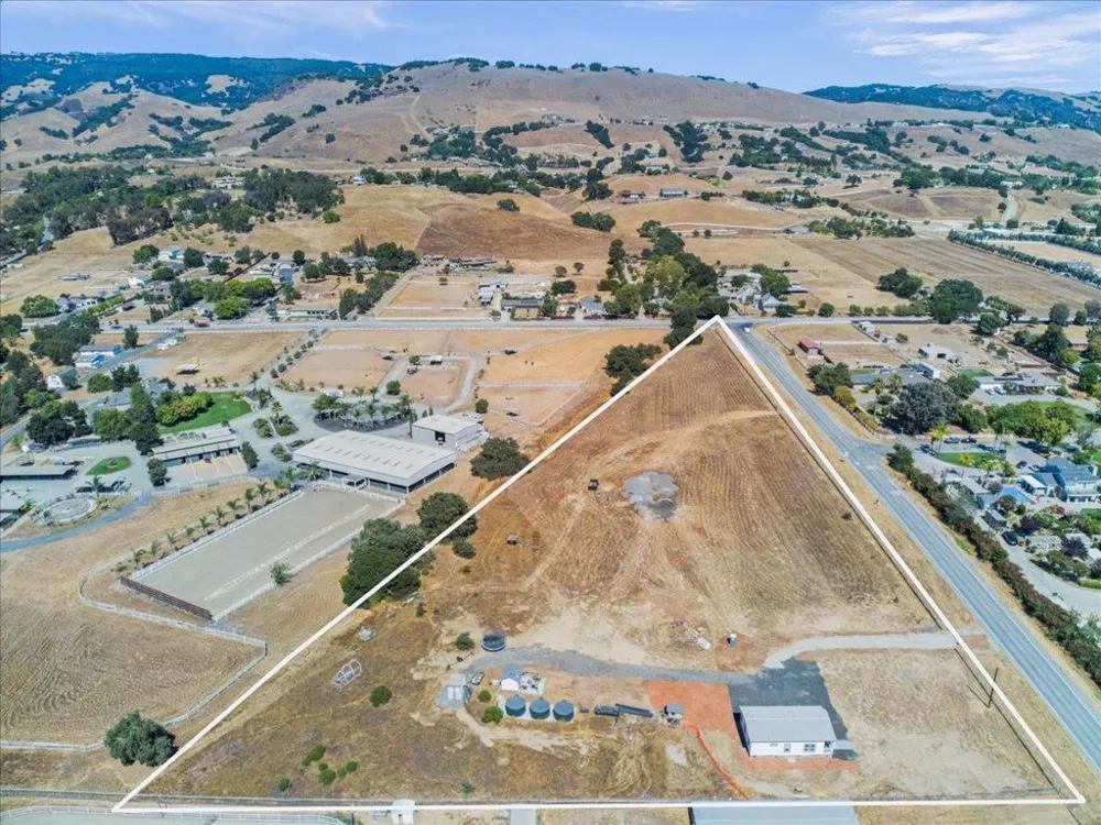 2055 Rucker Avenue Gilroy, CA 95020