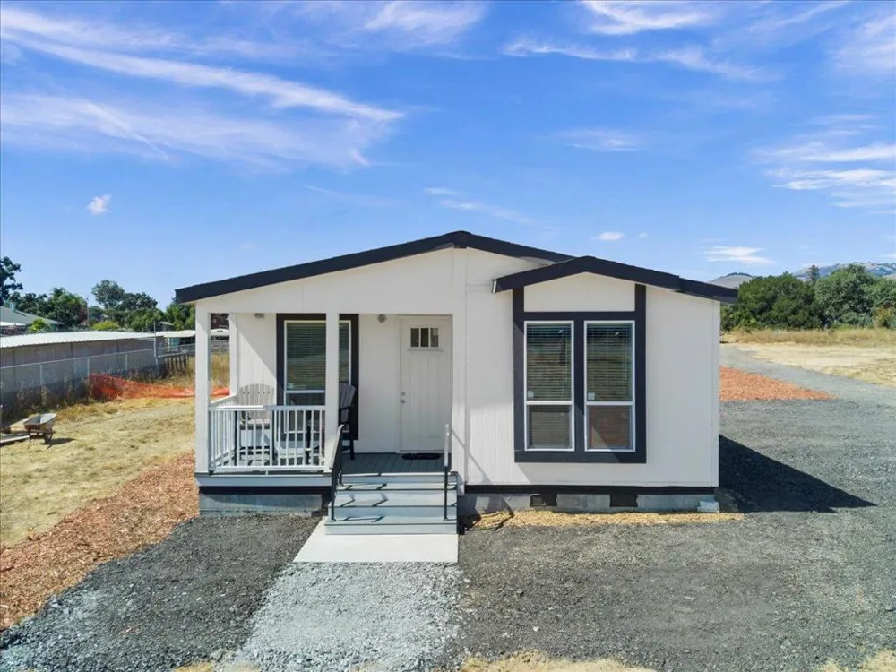 2055 Rucker Avenue Gilroy, CA 95020