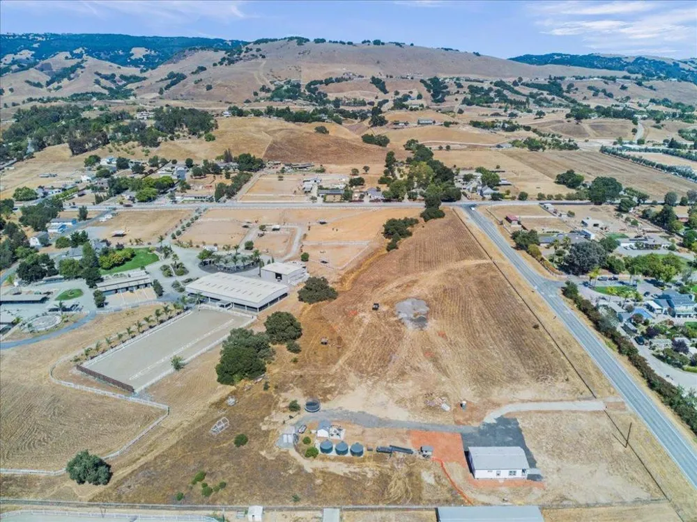 2055 Rucker Avenue Gilroy, CA 95020