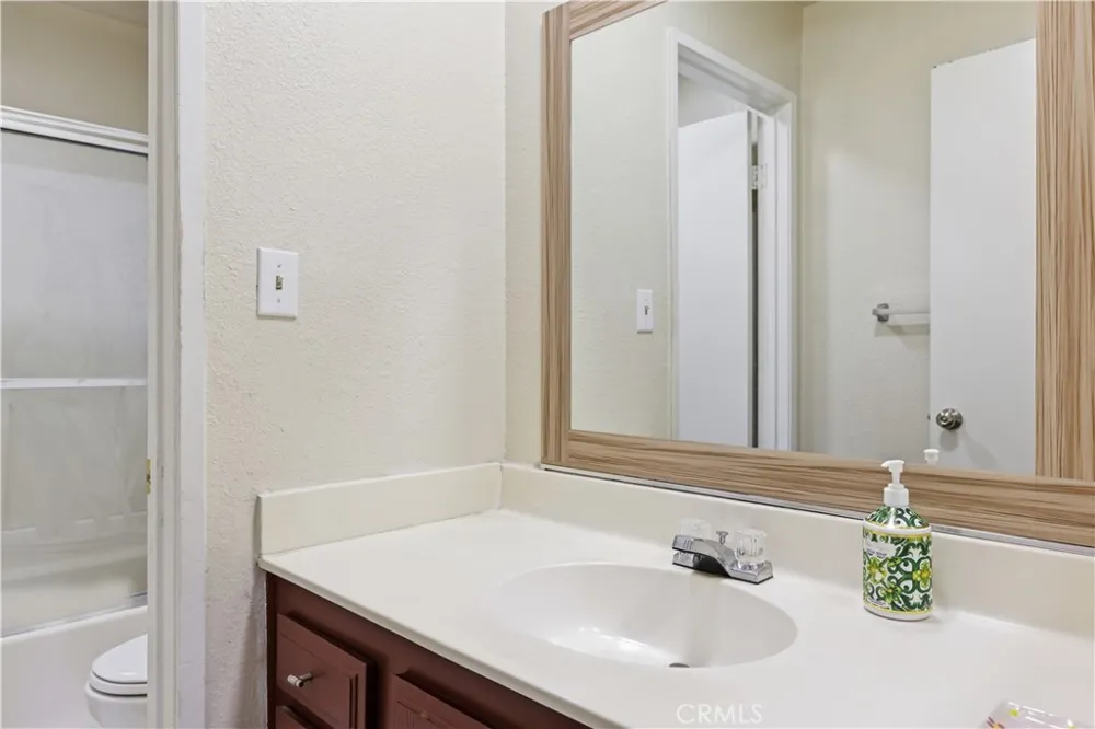 5577 Pioneer Boulevard #9 Whittier, CA 90601