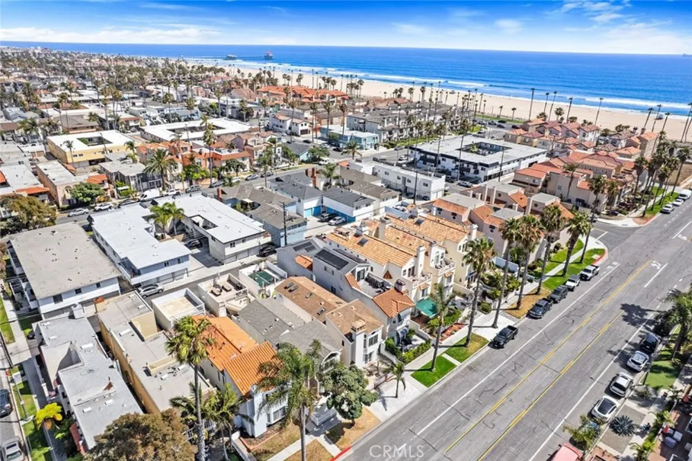 222 17th Street Huntington Beach, CA 92648