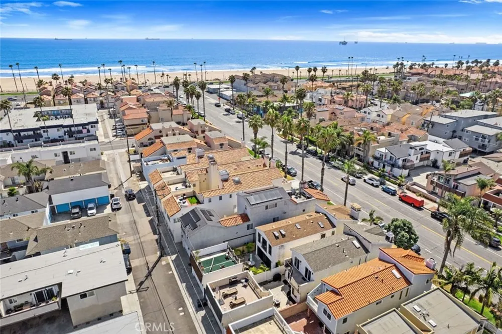 222 17th Street Huntington Beach, CA 92648