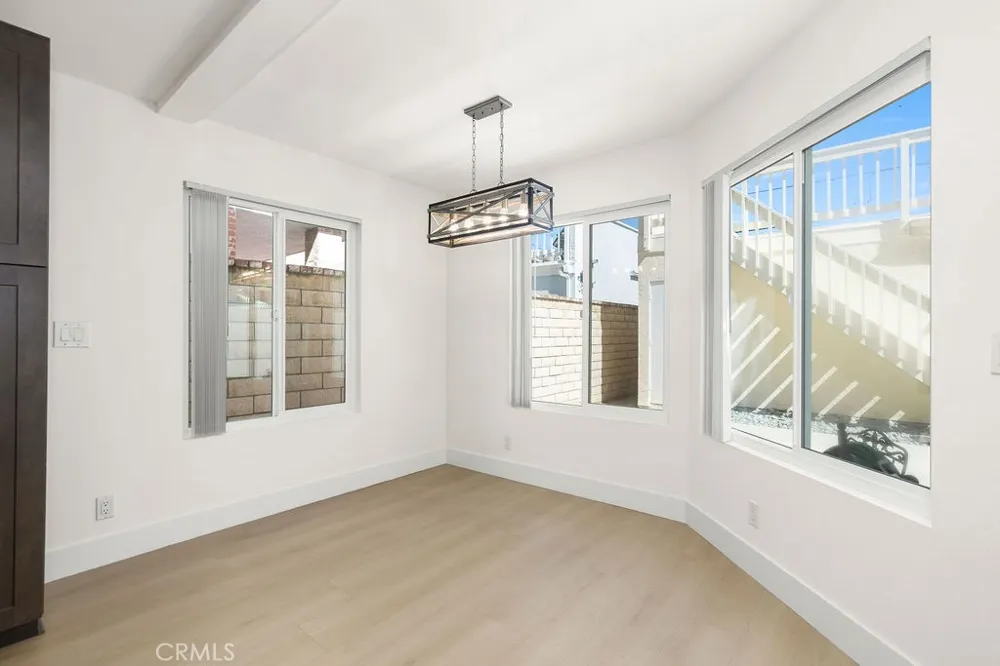 222 17th Street Huntington Beach, CA 92648