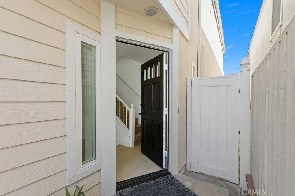 222 17th Street Huntington Beach, CA 92648