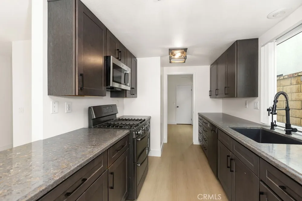 222 17th Street Huntington Beach, CA 92648