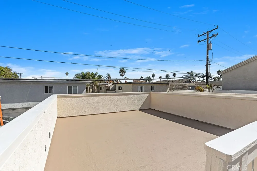 222 17th Street Huntington Beach, CA 92648