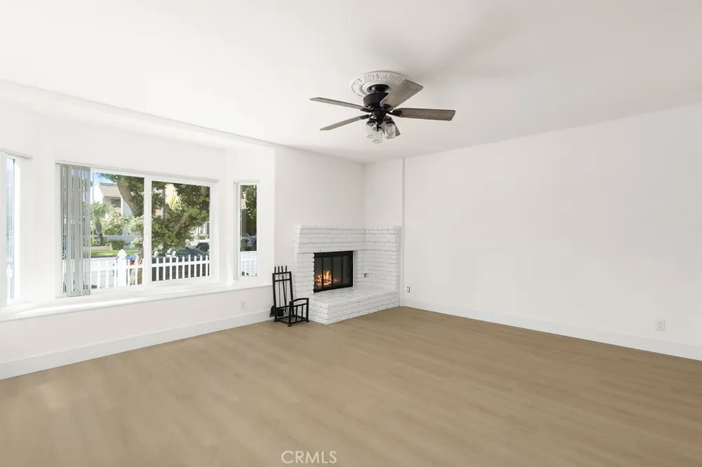 222 17th Street Huntington Beach, CA 92648
