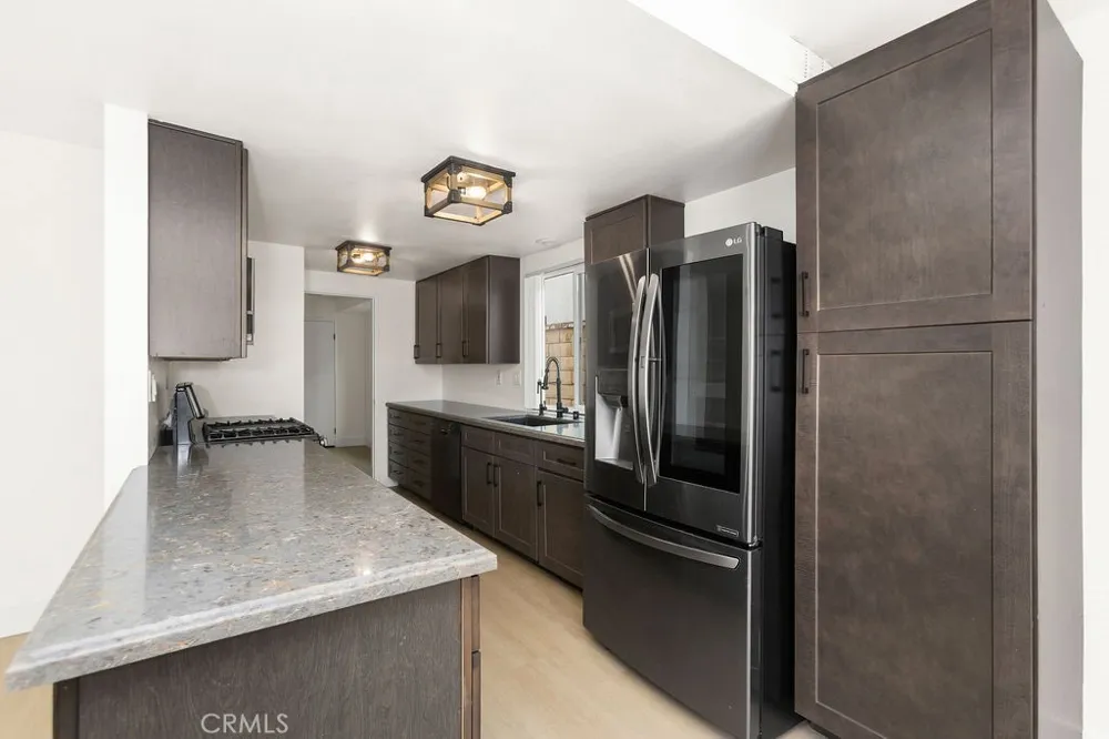 222 17th Street Huntington Beach, CA 92648