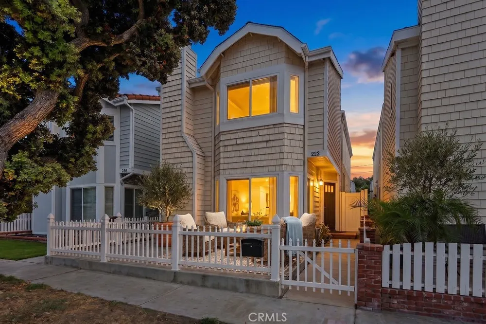 222 17th Street Huntington Beach, CA 92648