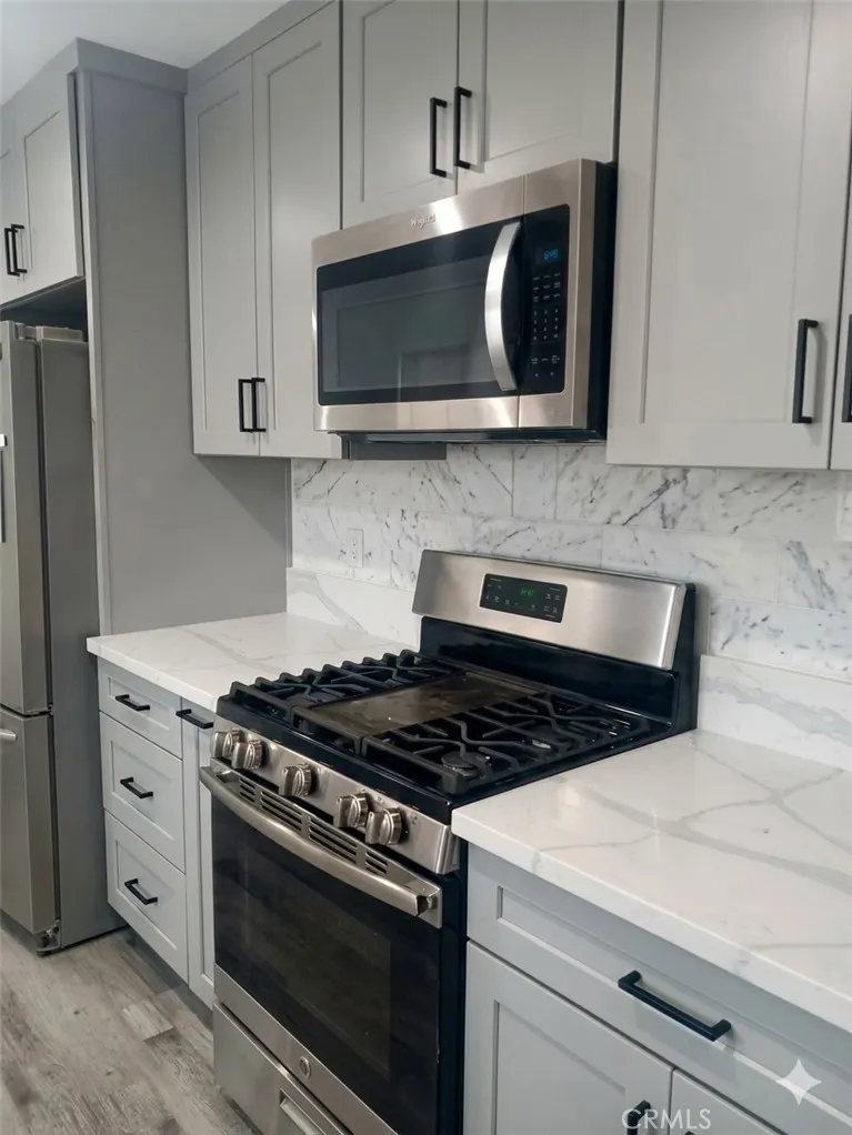 25275 18th San Bernardino, CA 92404