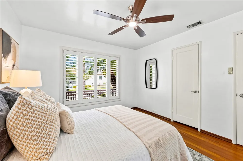 312 15th Seal Beach, CA 90740