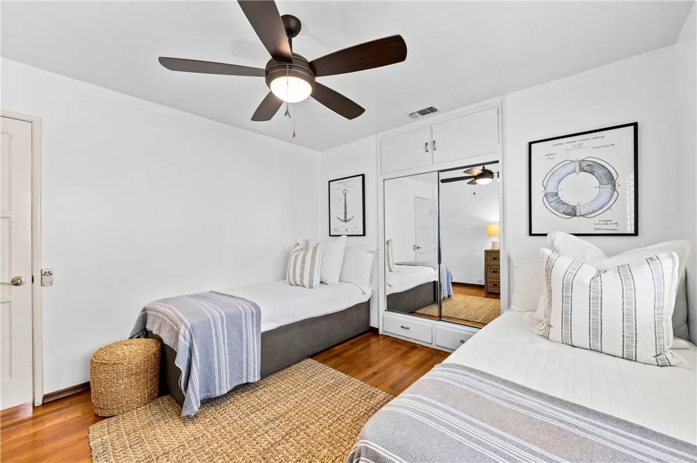 312 15th Seal Beach, CA 90740