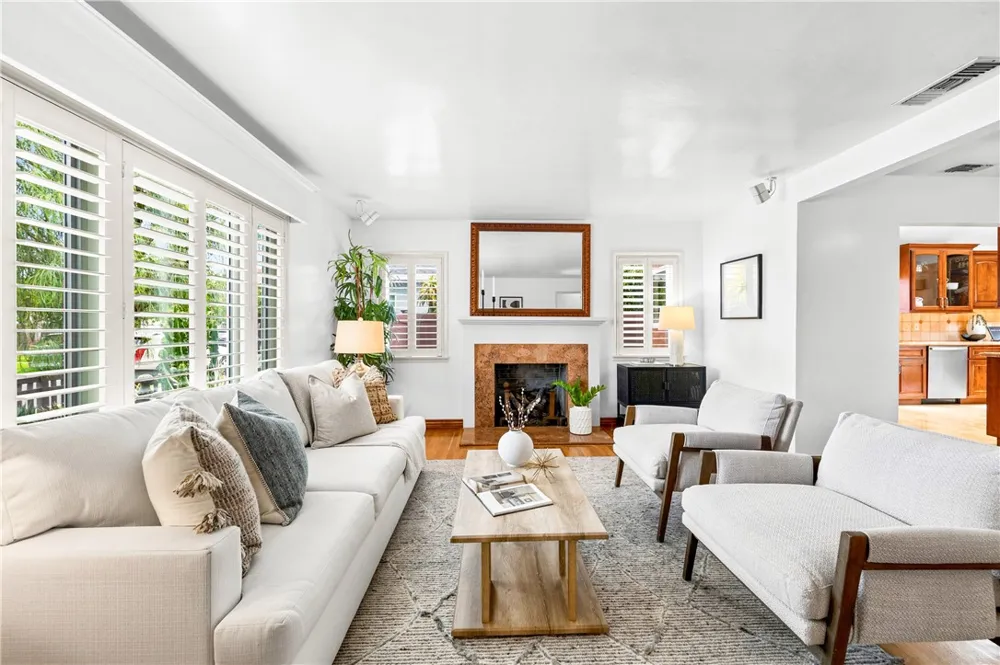 312 15th Seal Beach, CA 90740