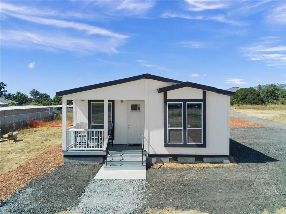 2055 Rucker Avenue Gilroy, CA 95020